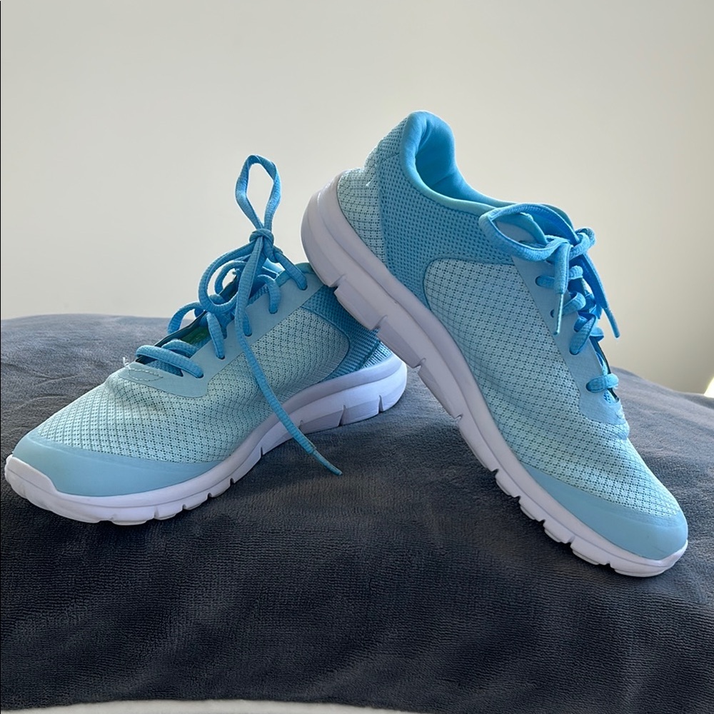 Champion Blue Athletic Shoes Breathable Mesh Design